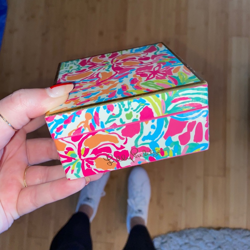 Lilly Pulitzer Small Lacquer Box (Spot Ya print)